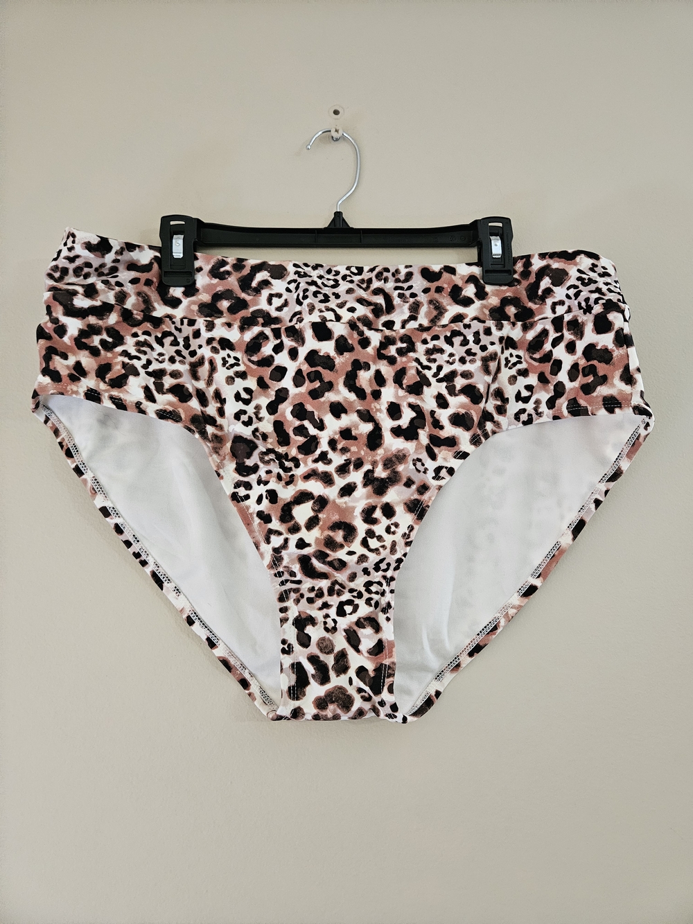 Leopard Print Bikini Bottoms in Tan and Black